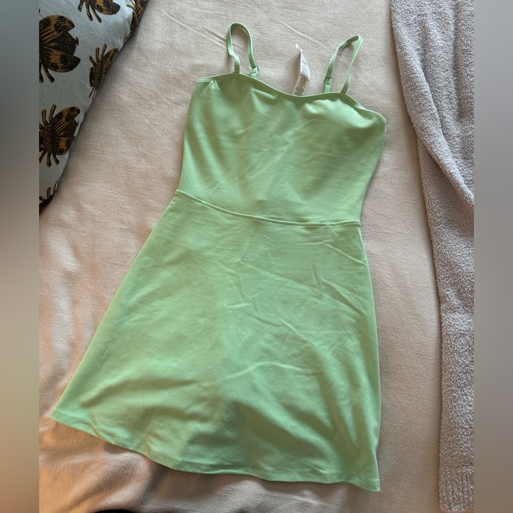 Really cute lime green Alo Tennis dress